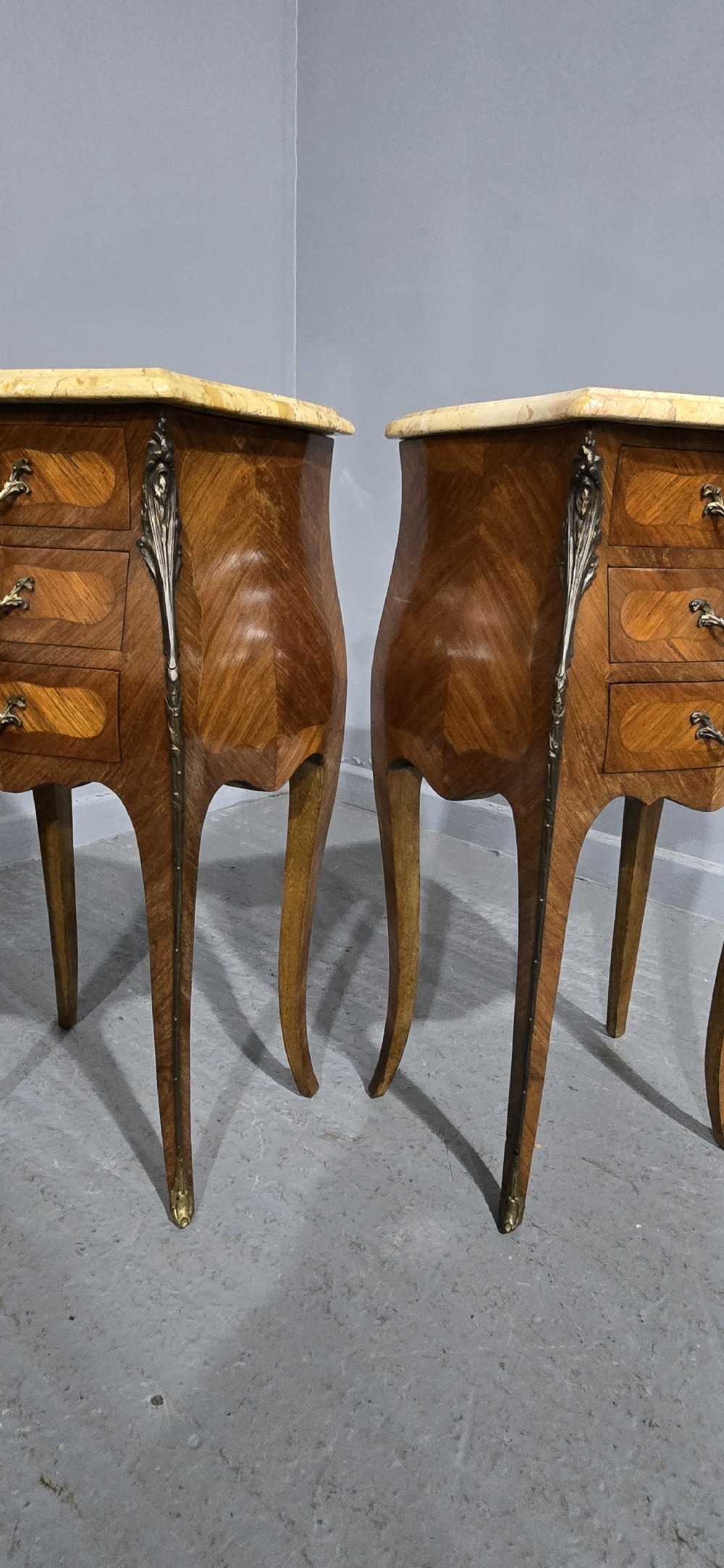 Super Pair Beside Lamp Chests of Drawers View VII