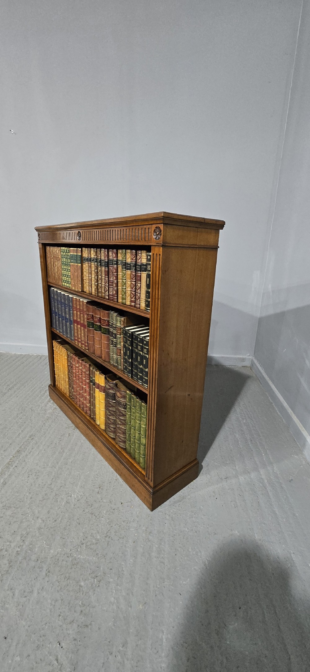 Good Mahogany Open Adjustable Library Bookcase View V