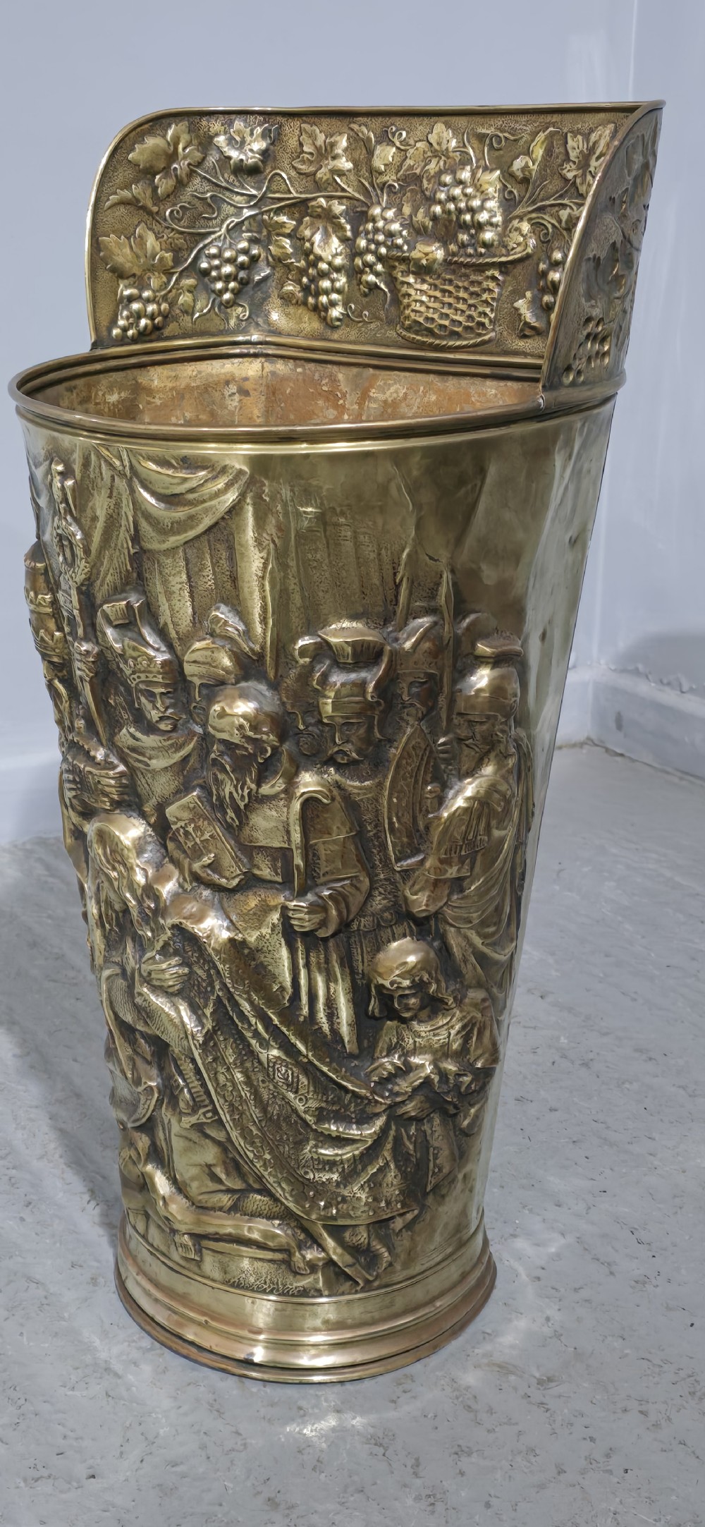 Super Brass Stick Stand View V
