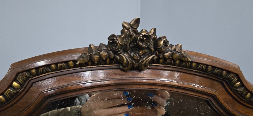 Fine French Dressing Table View XII