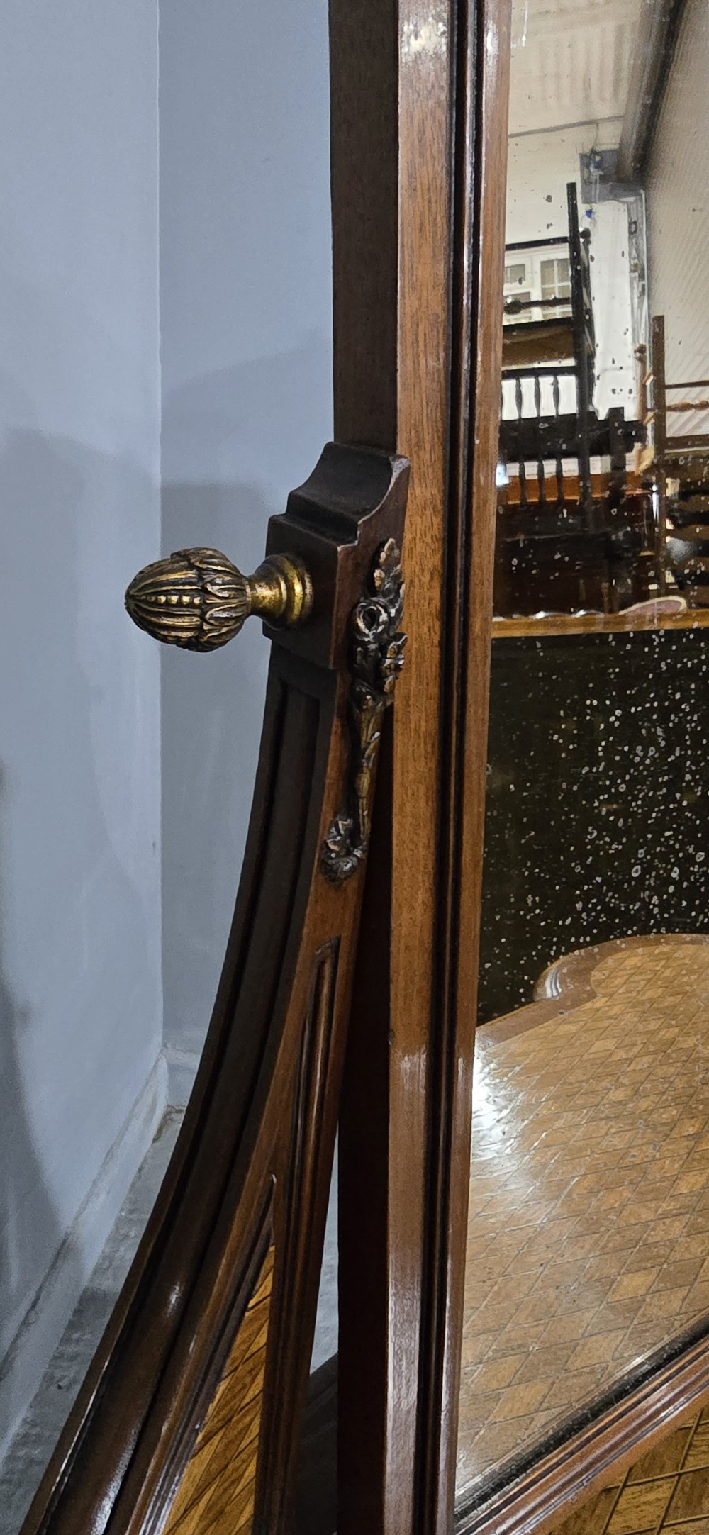 Fine French Dressing Table View XIII