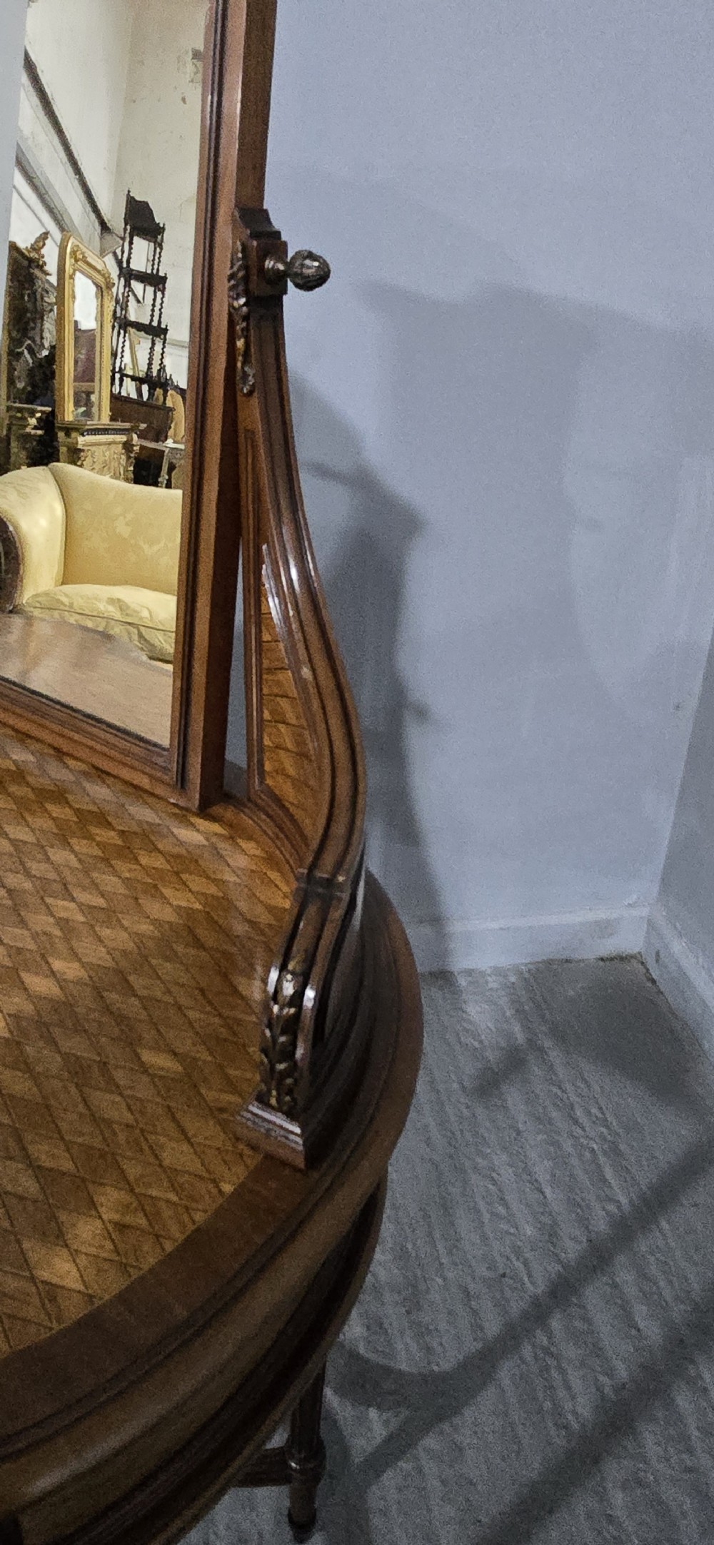 Fine French Dressing Table View XVI