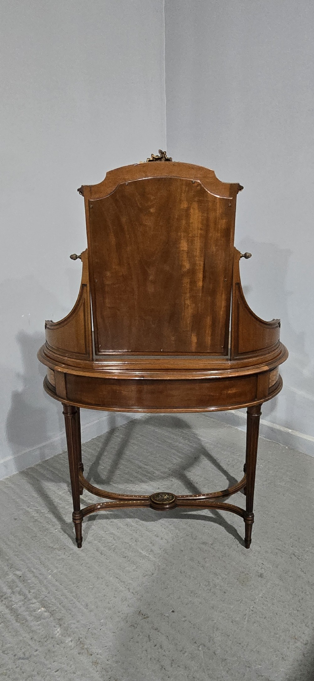 Fine French Dressing Table View XVIII