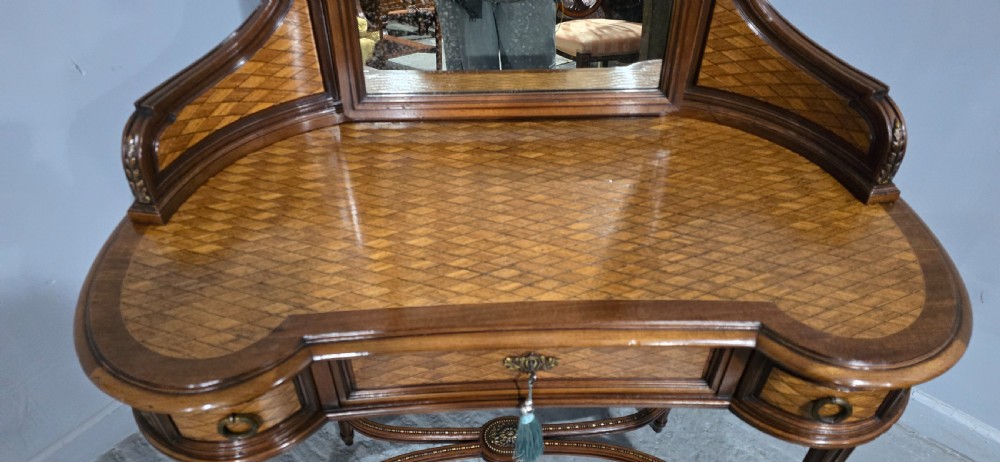 Fine French Dressing Table View XXII