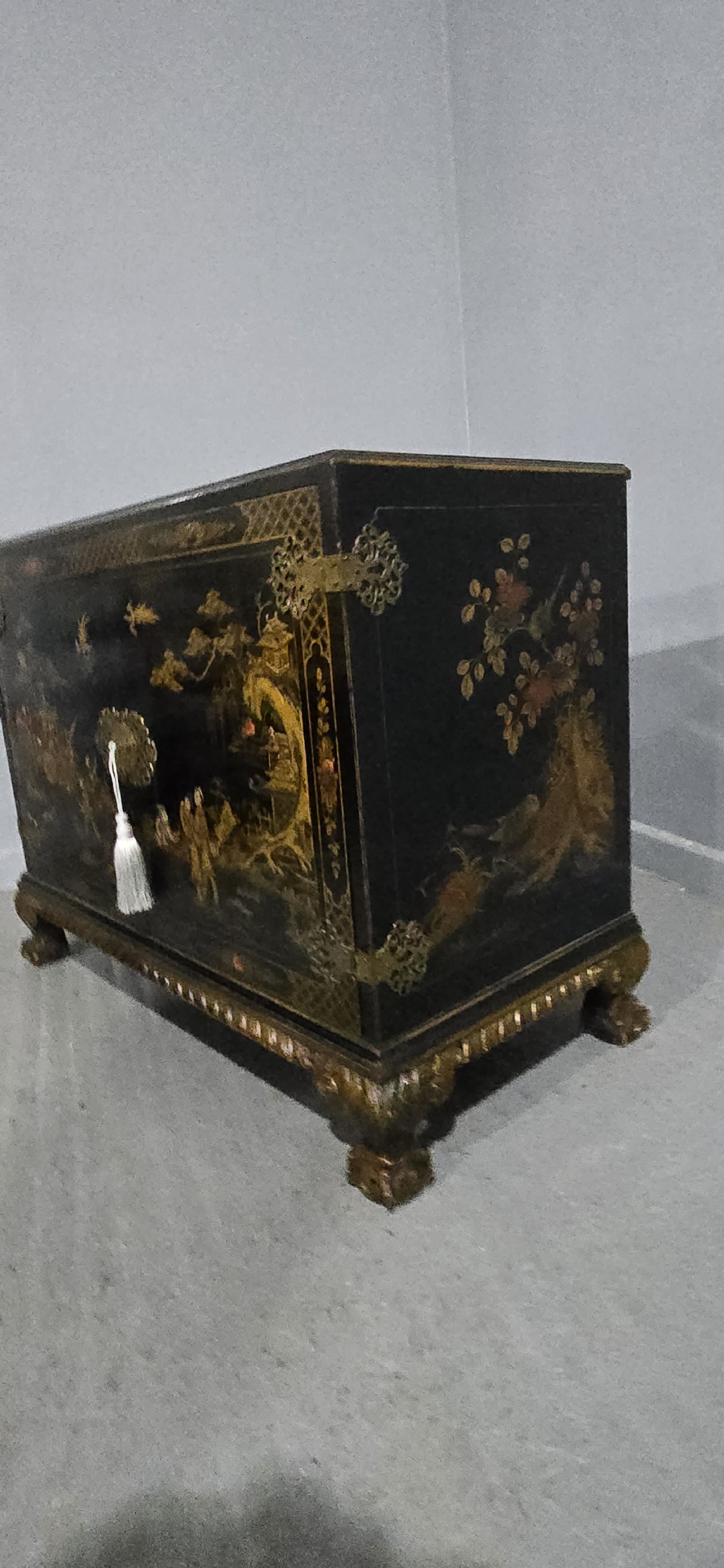 Fine Chinoiserie Two Door Cabinet View VII