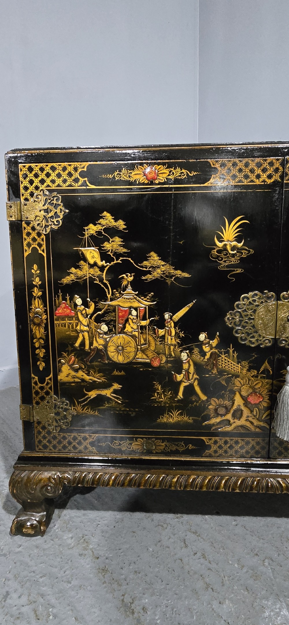 Fine Chinoiserie Two Door Cabinet View XIV