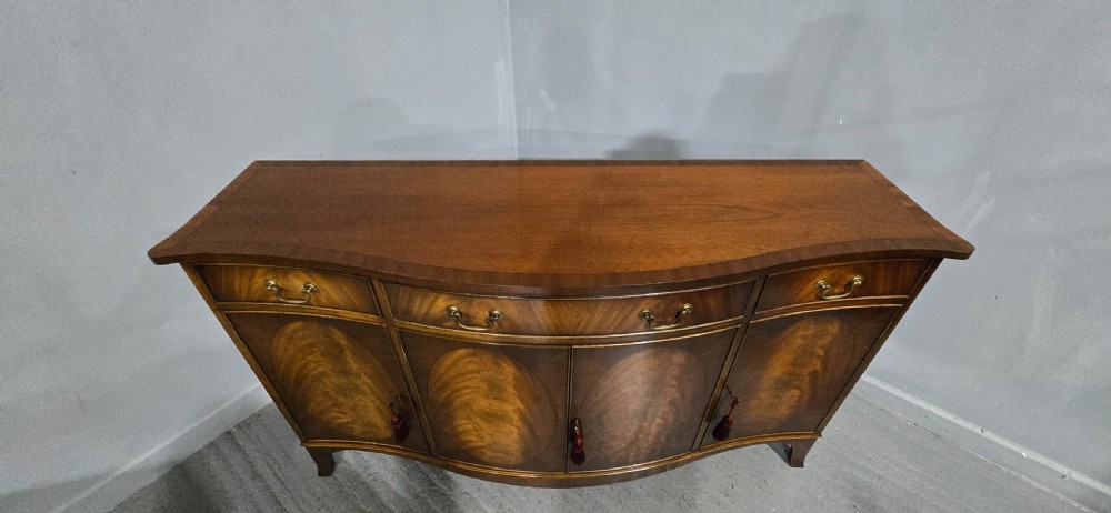 Superb Serpentine Mahogany Sideboard View XI