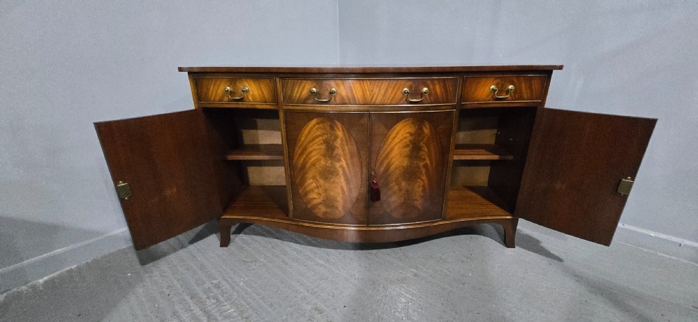 Superb Serpentine Mahogany Sideboard View XIV