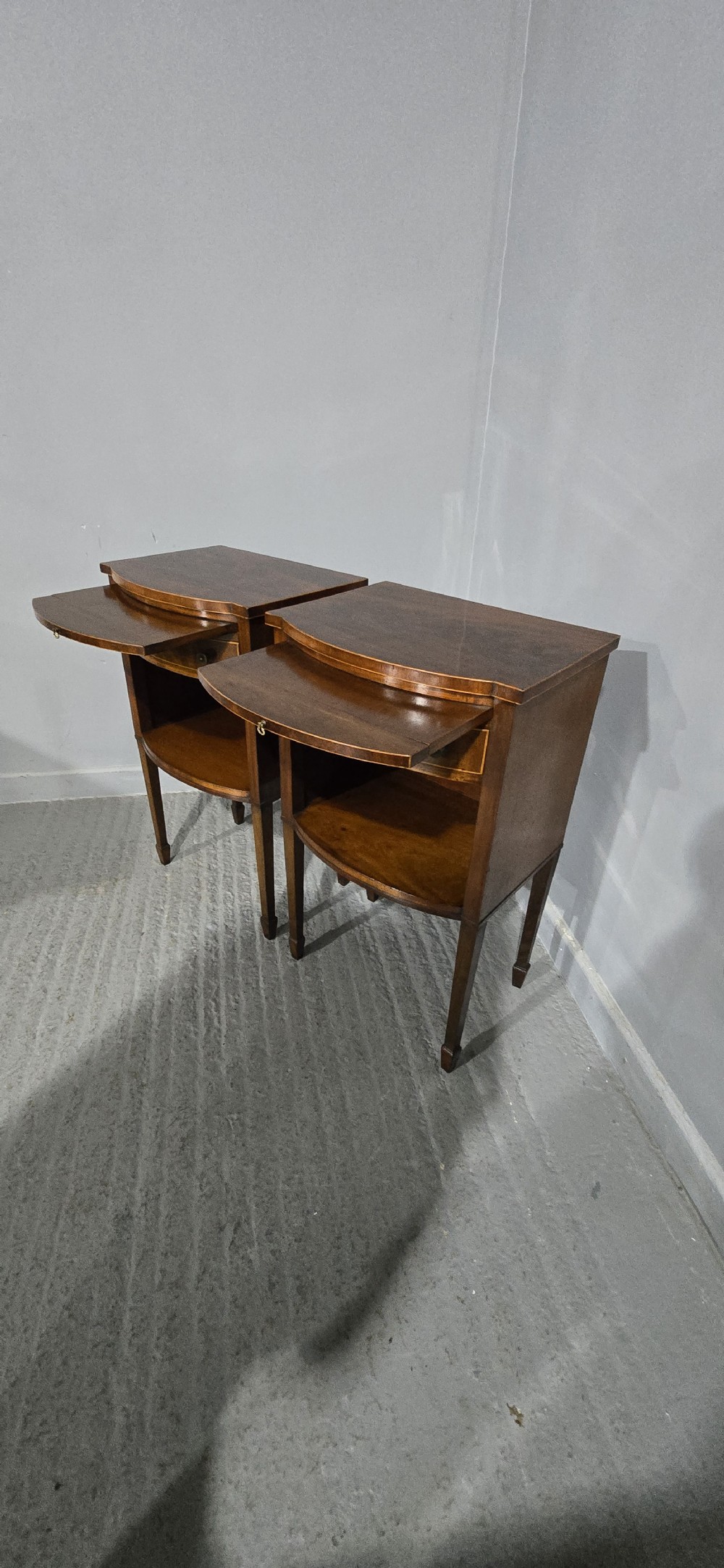 Fine Pair English Mahogany Bedside Lamp Cabinets View IX