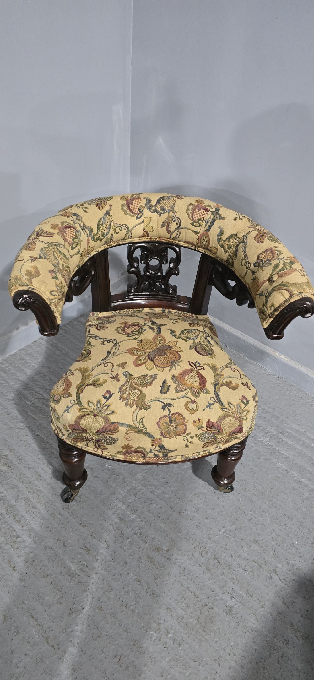 Super Horseshoe Back Office Desk Chair View VI