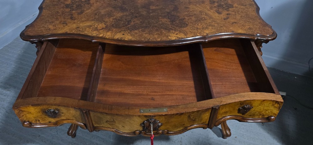 Superb Burr Walnut Dressing Side Table View XIV
