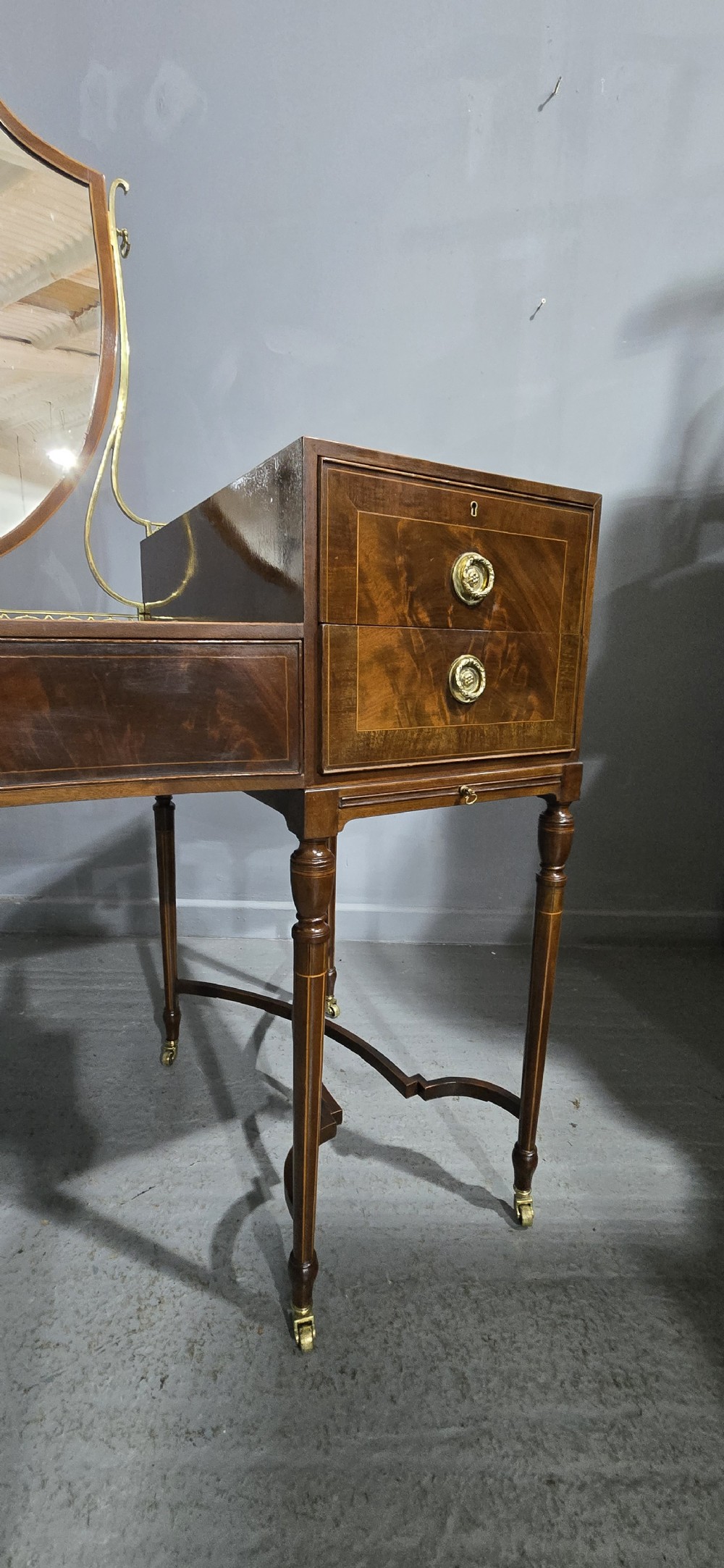 Exhibition Quality Dressing Table with Provenance View IX