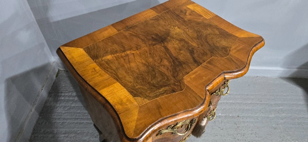 Small Maltese Walnut Commode Chest of Drawers View XII