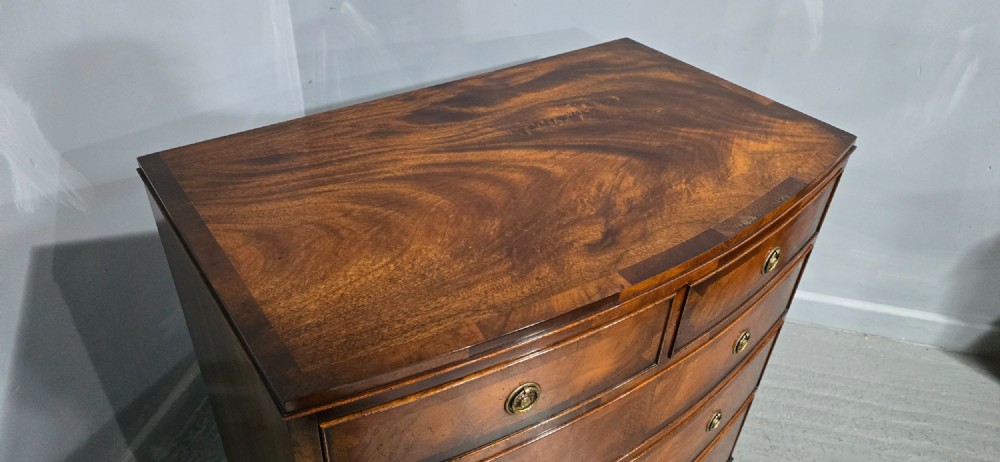 Georgian Bowed Mahogany Chest of Drawers View VII