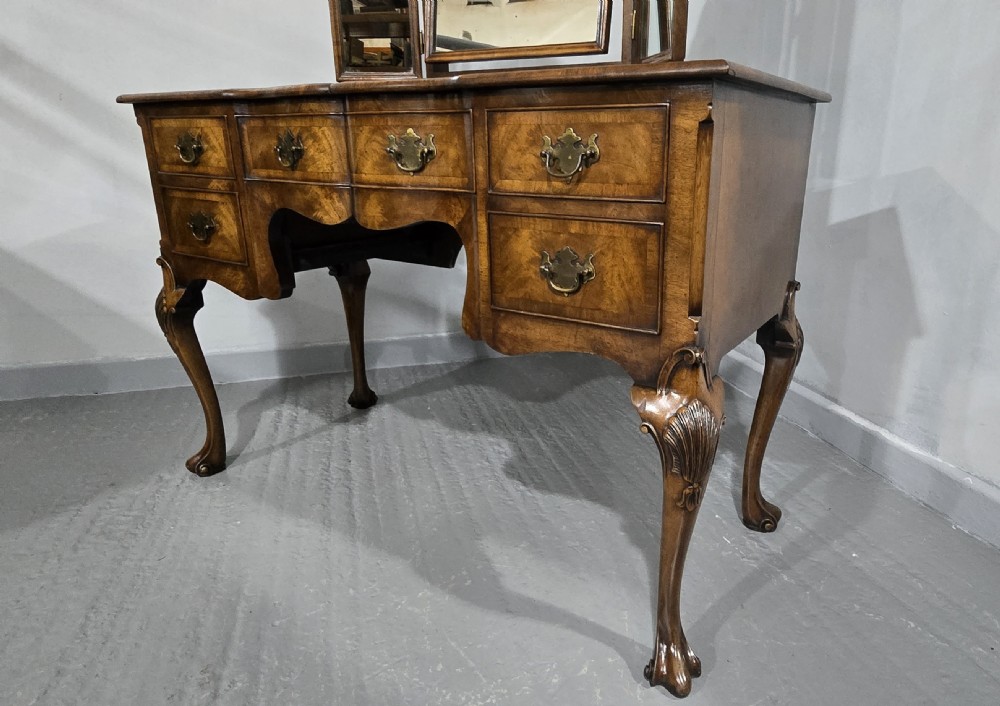 Superb Queen Anne Dressing Table View IV