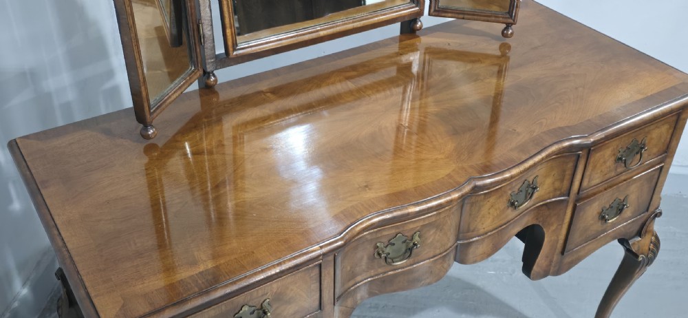 Superb Queen Anne Dressing Table View XII