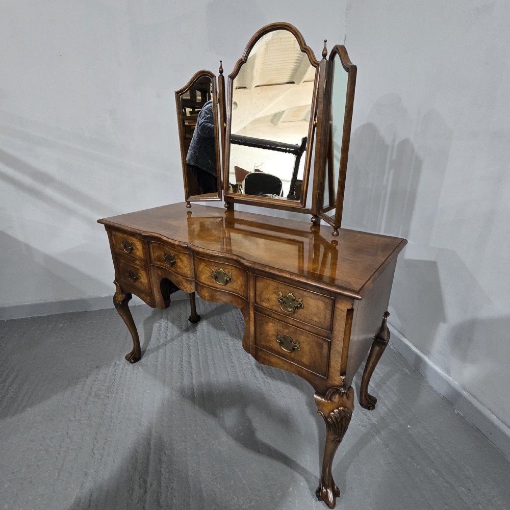 Superb Queen Anne Dressing Table View XV
