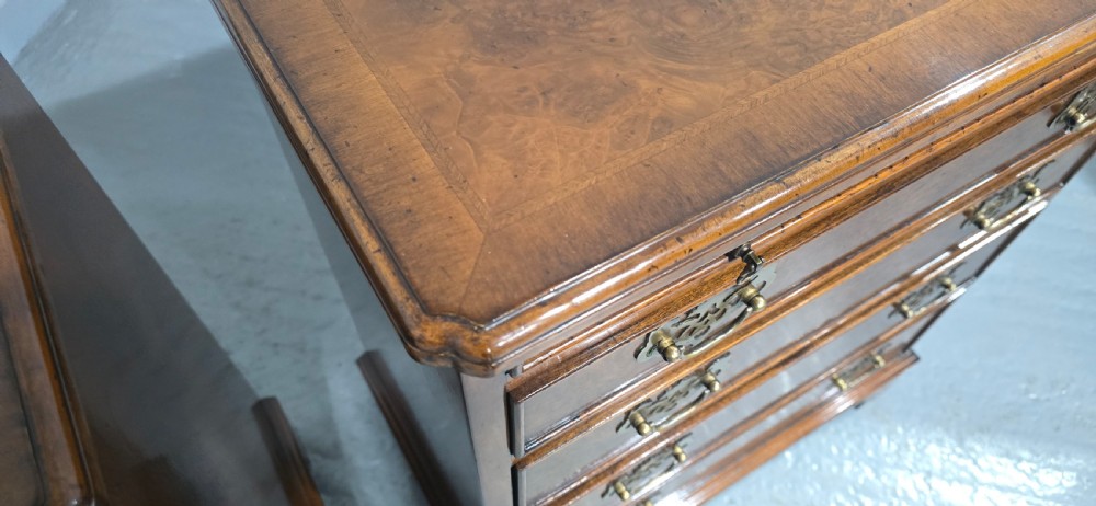 Excellent Pair Burr Walnut Chests of Drawers View VI