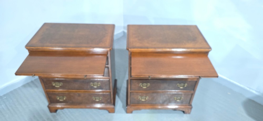 Excellent Pair Burr Walnut Chests of Drawers View IX
