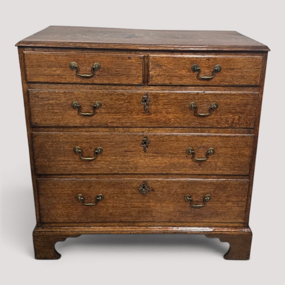 Georgian Oak Chest of Drawers