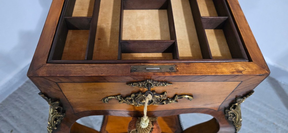 A French Louis XV revival style freestanding jewellery table crafted from walnut veneer with gilt-bronze ormolu mounts and cabriole legs. View X