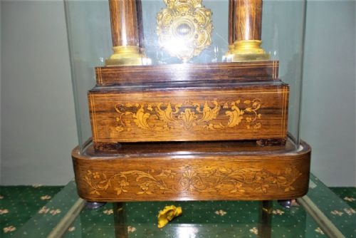 19TH CENT FRENCH ROSEWOOD AND MARQUETRY PORTICO CLOCK - ADDITIONAL PHOTO 1
