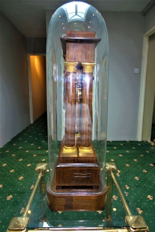 19TH CENT FRENCH ROSEWOOD AND MARQUETRY PORTICO CLOCK - ADDITIONAL PHOTO 2