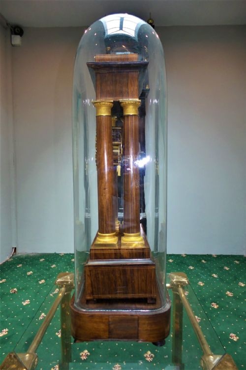 19TH CENT FRENCH ROSEWOOD AND MARQUETRY PORTICO CLOCK - ADDITIONAL PHOTO 4