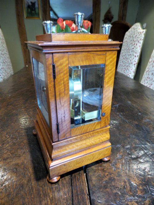 LIBRARY CLOCK IN SATIN WOOD WITH SINGLE CHAIN FUSEE C 1850 - ADDITIONAL PHOTO 2