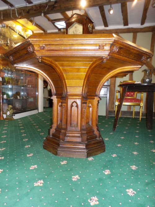 19TH CENT OAK CENTRE TABLE IN THE STYLE OF PUGIN - ADDITIONAL PHOTO 1