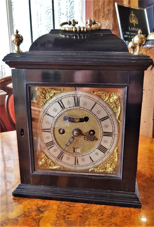very fine and rare william mary ebony striking bracket clock c1690 by isaac lounds - CATEGORY: ANTIQUE CLOCKS - DATED BEFORE 1700