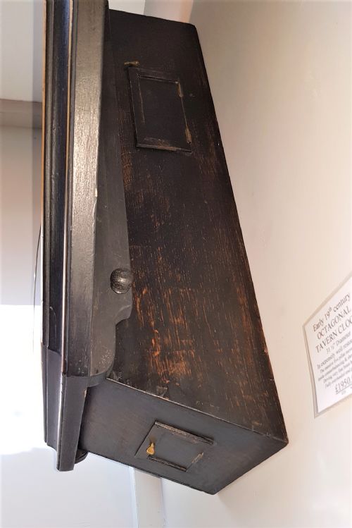 OCTAGONAL FUSEE TAVERN CLOCK - ADDITIONAL PHOTO 2