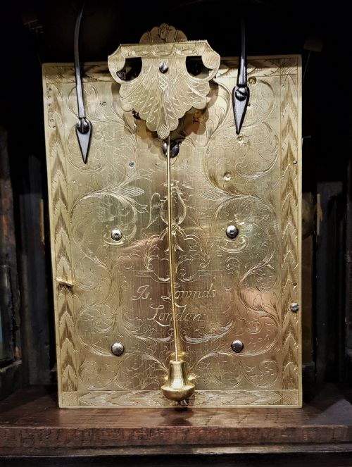 VERY FINE AND RARE WILLIAM MARY EBONY STRIKING BRACKET CLOCK C1690 BY ISAAC LOUNDS - ADDITIONAL PHOTO 6