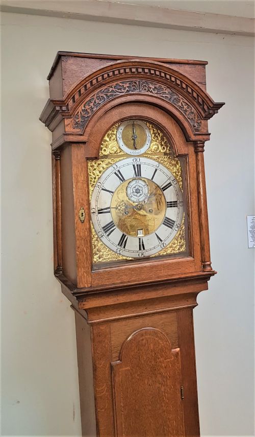 18TH CENT 8 DAY HONEYED OAK LONGCASE CLOCK STRIKING ON A BELL - ADDITIONAL PHOTO 1