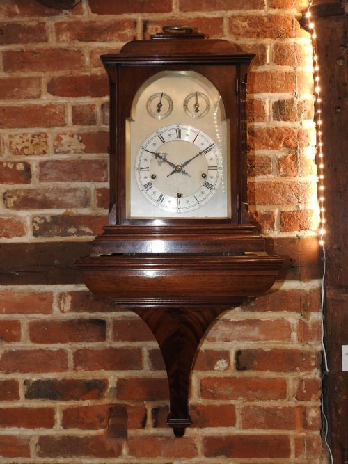 SUPERB MAHOGANY CHIMING BRACKET CLOCK - ADDITIONAL PHOTO 1