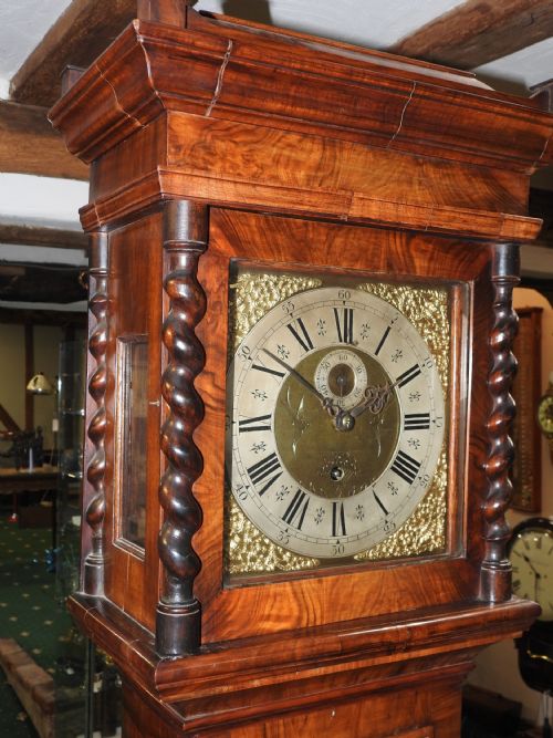 FABULOUS 18TH CENTURY SMALL WALNUT LONGCASE CLOCK - ADDITIONAL PHOTO 13