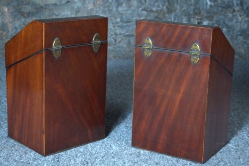 GOOD PAIR OF GEORGE III ANTIQUE MAHOGANY KNIFE BOXES C1790 - ADDITIONAL PHOTO 5