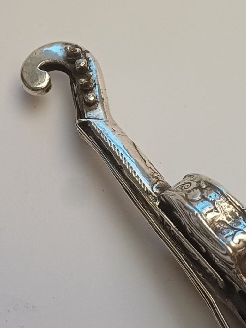 NOVELTY DUTCH SILVER MINIATURE VIOLIN SCENT BOTTLE HOLLAND C1870 - ADDITIONAL PHOTO 4