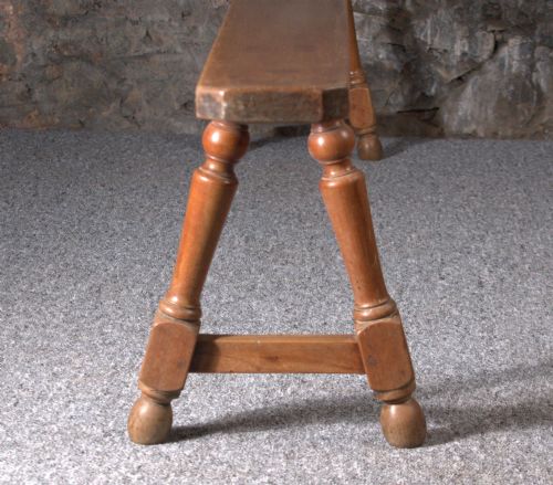 A PAIR OF 19TH CENTURY CHERRY WOOD BENCHES - ADDITIONAL PHOTO 5