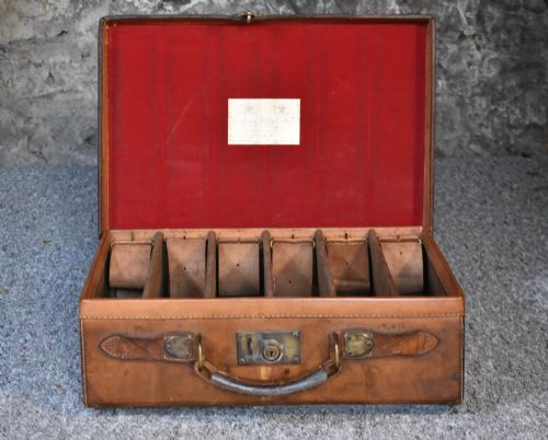 A JAMES PURDEY SONS OAK AND LEATHER CARTRIDGE CASE LATE 19TH CENTURY - ADDITIONAL PHOTO 4