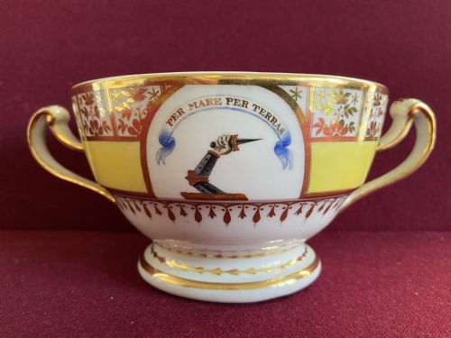 A Chamberlain Worcester Bowl C.1795 with Mcdonald Family Crest