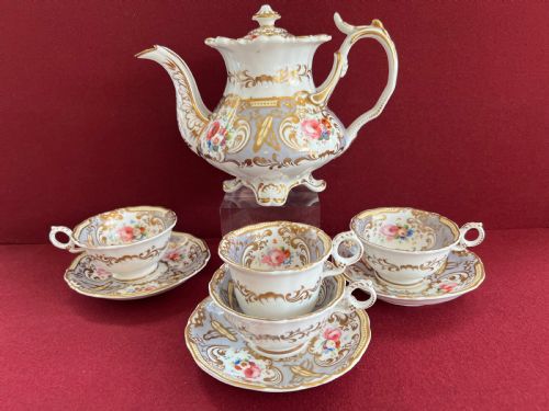A Grainger's Worcester 'Gloster' Shape Part Tea Set C.1835-1840
