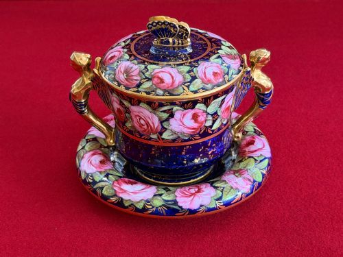 A Spode Porcelain Image Handle Chocolate Cup in Pattern 2573 C.1817
