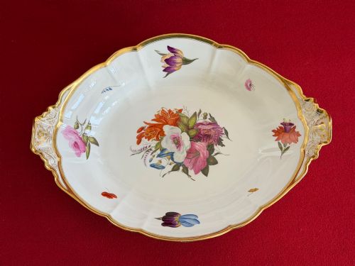 A Barr, Flight & Barr Worcester Porcelain Centrepiece Decorated by Billingsley C.1808-13