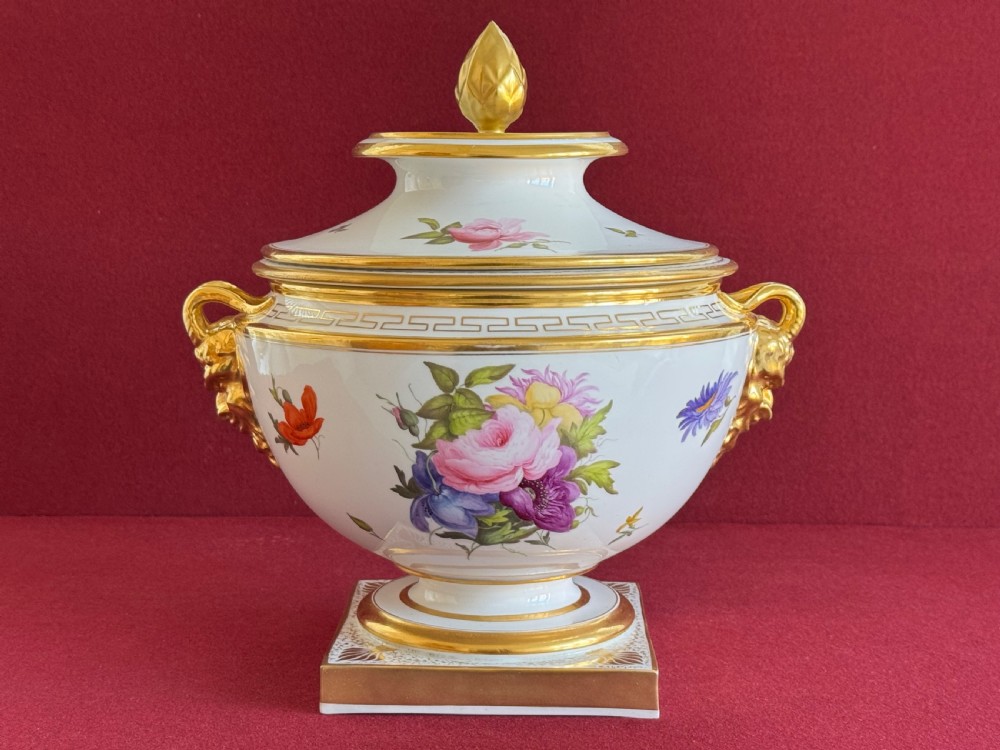 A rare Barr, Flight and Barr Worcester Porcelain Ice Pail decorated by William Billingsley