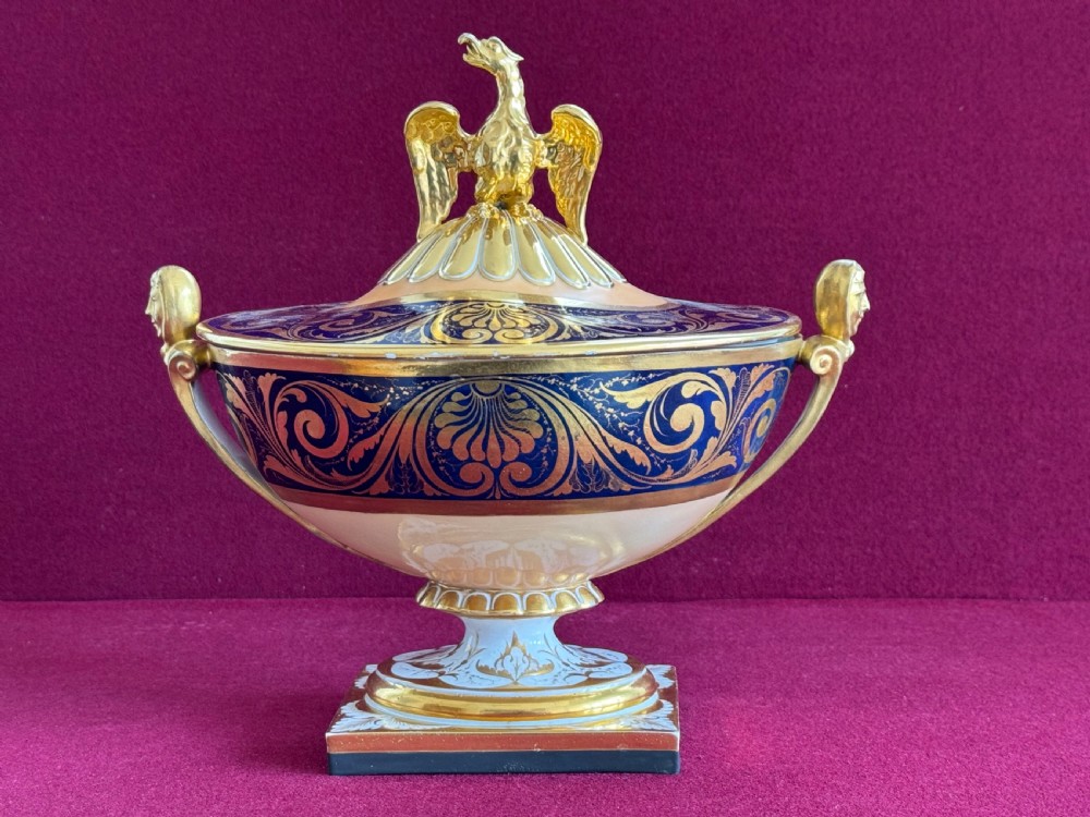 A rare Barr, Flight and Barr Worcester vase and cover c.1810 View II
