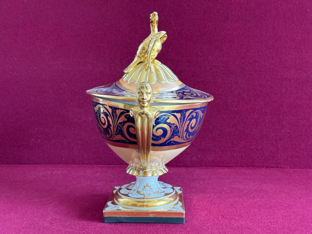 A rare Barr, Flight and Barr Worcester vase and cover c.1810 View VII