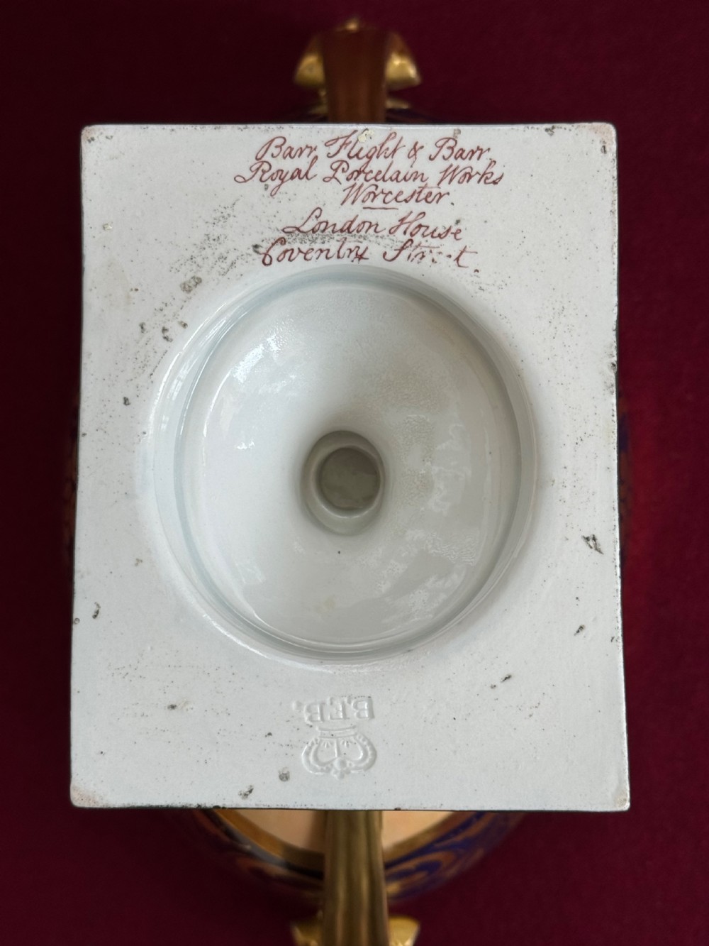 A rare Barr, Flight and Barr Worcester vase and cover c.1810 View VIII