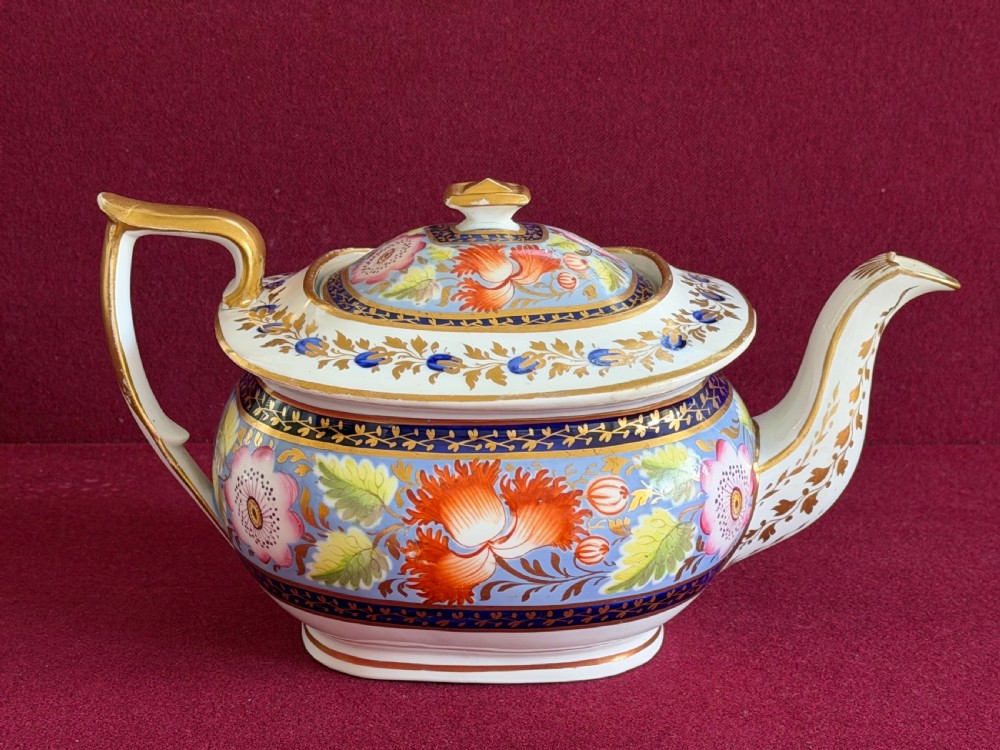 A New Hall Porcelain Teapot of London Shape decorated in pattern 1304 c.1815 View III