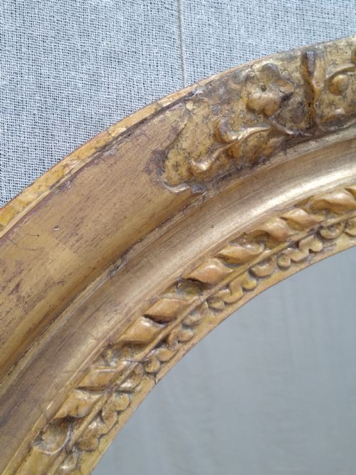 VERY EARLY CARVED GILT OVAL WALL MIRROR C1700 1720 - ADDITIONAL PHOTO 8
